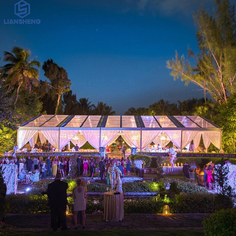 Romantic Transparent Wedding Marquee Clear Tent With Tables And Chairs 200 People