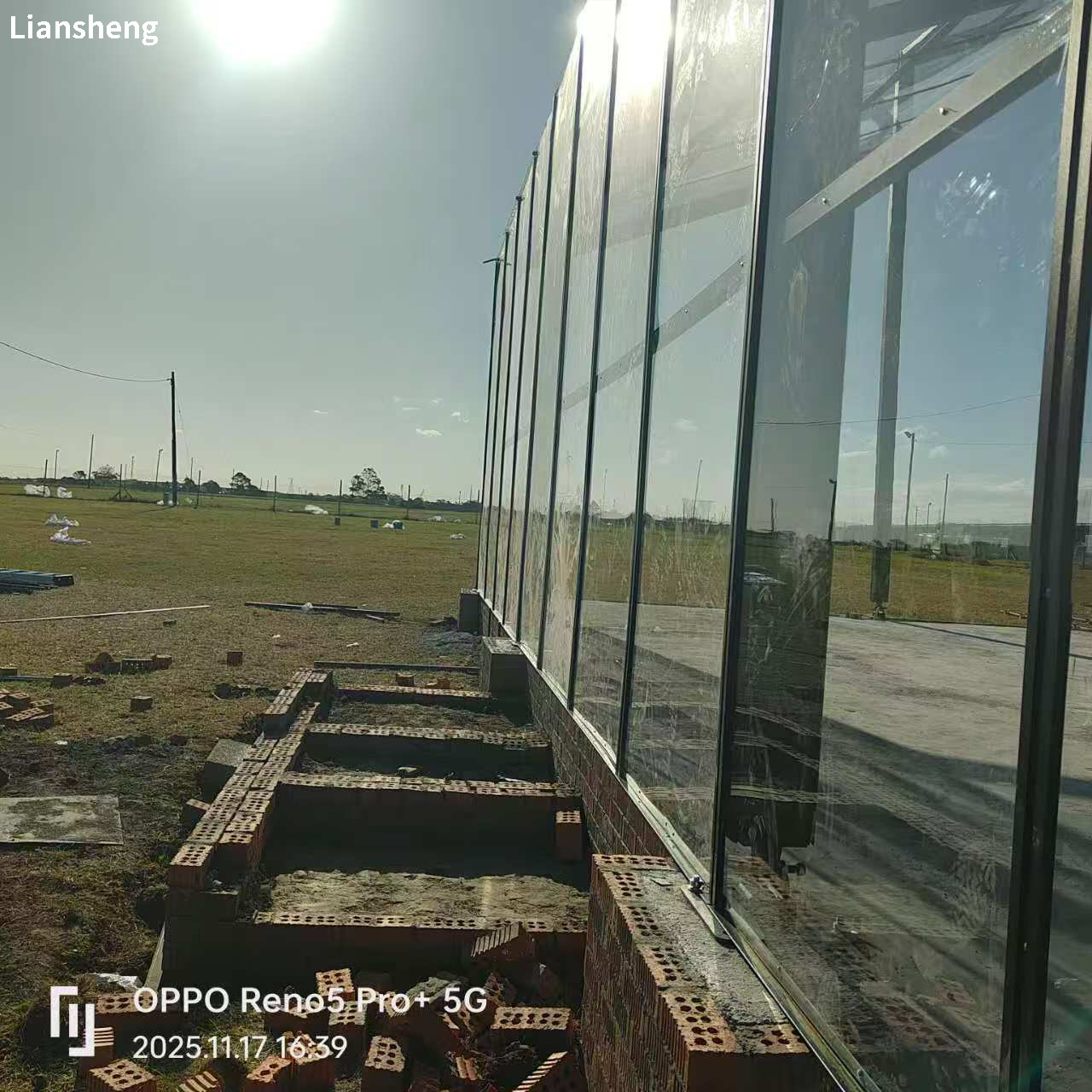 Customized Size and Style of Outdoor Atrium Tents Designed Specifically for Gatherings Weddings and Large-Scale Events