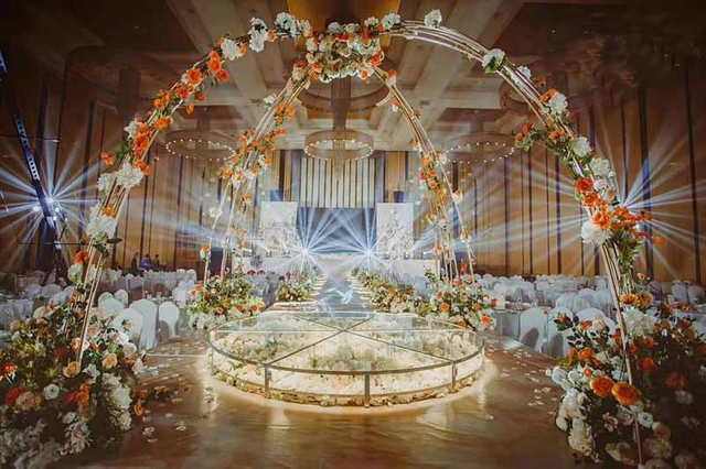 Folding Portable Glass Aluminum Alloy Wedding Stage Durable Transparent Event Stage for Party Decoration